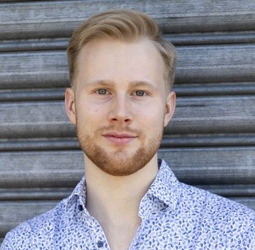 Jan Philip Wahle in the Göttingen offices doing paraphrase plagiarism and natural language processing research